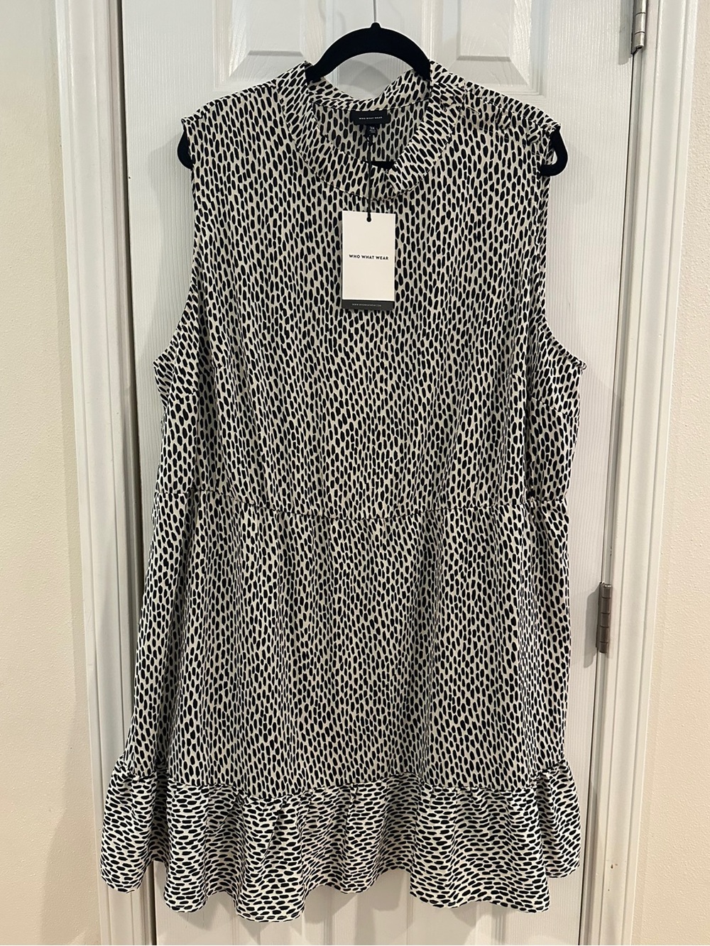 Who What Wear x Target Collab Belted Black and Ivory Spot Print Mini Dress 3x
